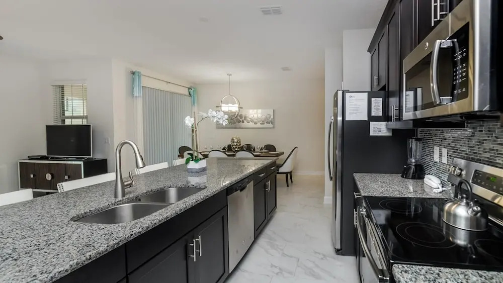 9037 Dogleg Drive