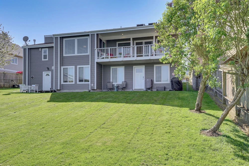 Anacortes Home w/ Views of Puget Sound