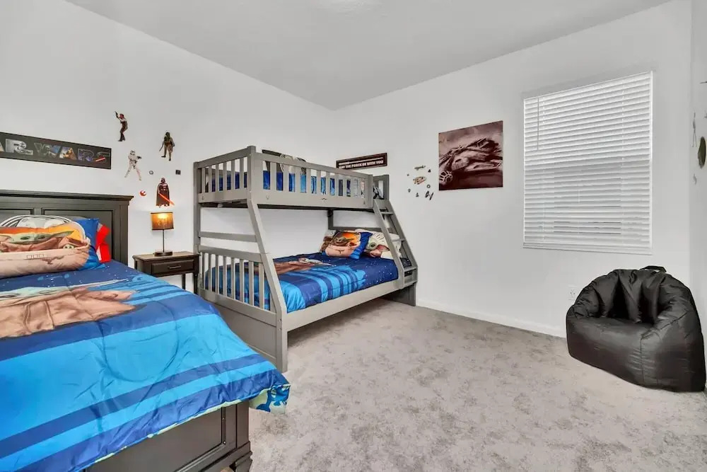 12 BR Private Pool Movie Theatre Themed Rooms