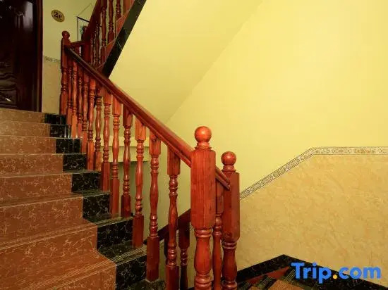 Yangshuo Yalexuan Boutique Homestay (Yulonghe Shili Gallery)