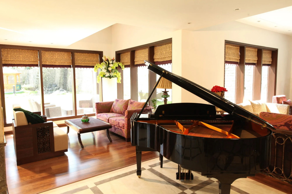 Hotel Rock Manali -A Unit of Akhnoor Hotels Pvt Ltd