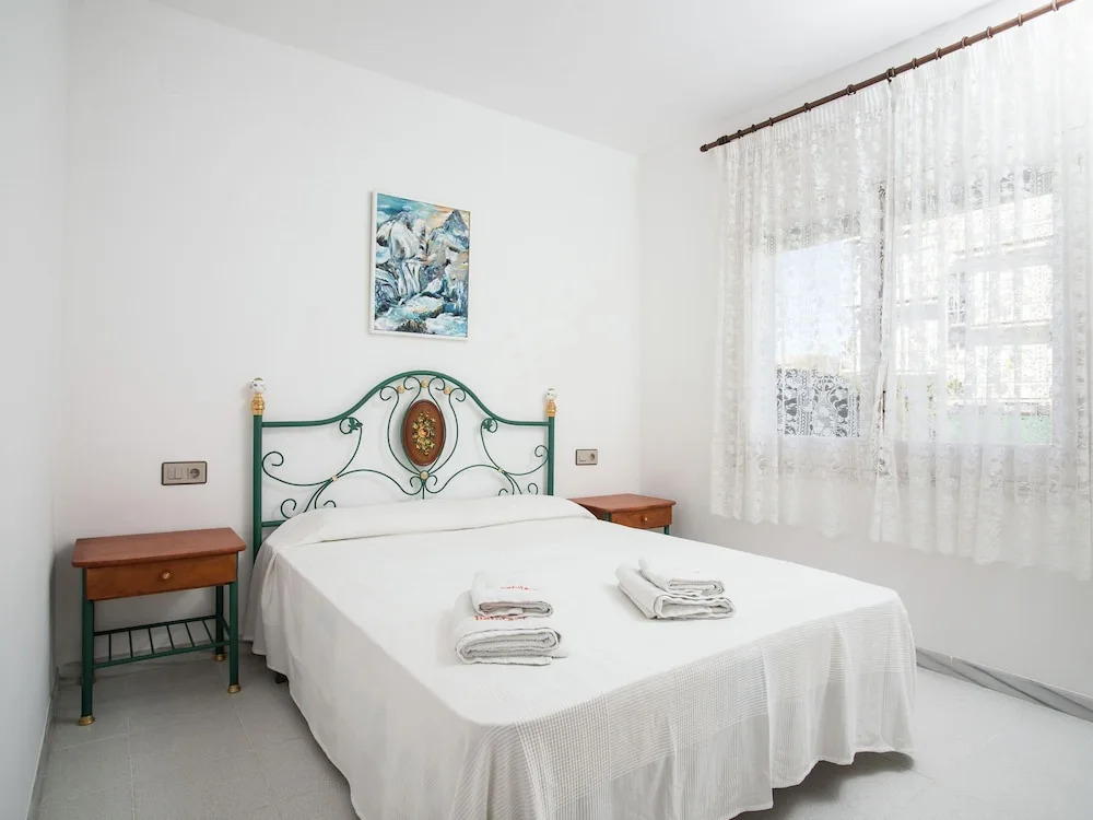 Beautiful Holiday Home Near Beach in Catalonia