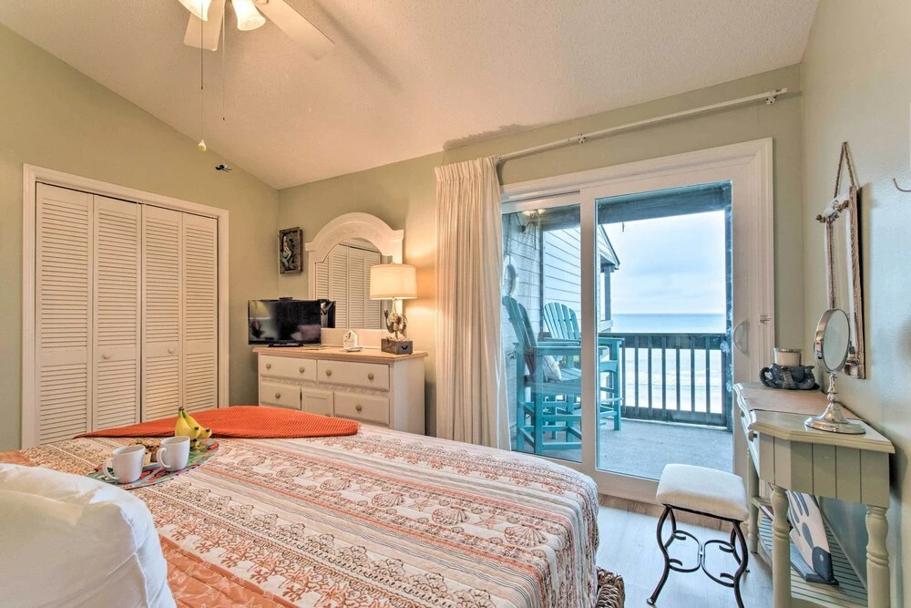 Topsail Beach Oceanfront Oasis w/ Stunning Views!