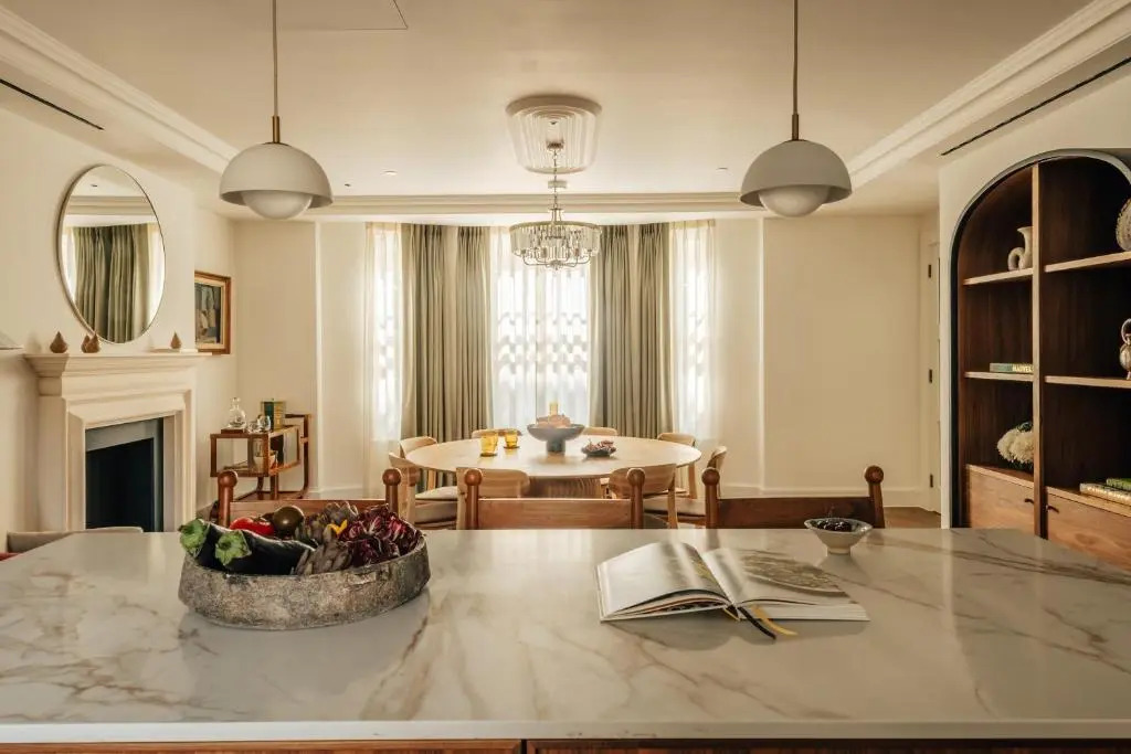 Claridge House by SLO