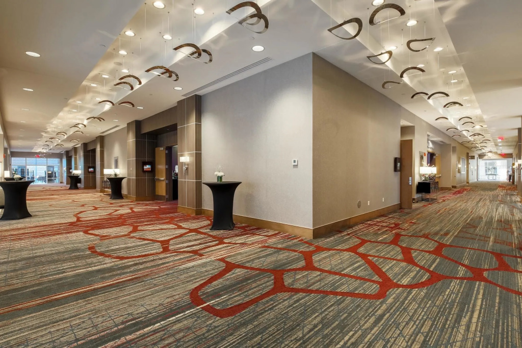DoubleTree by Hilton Evansville