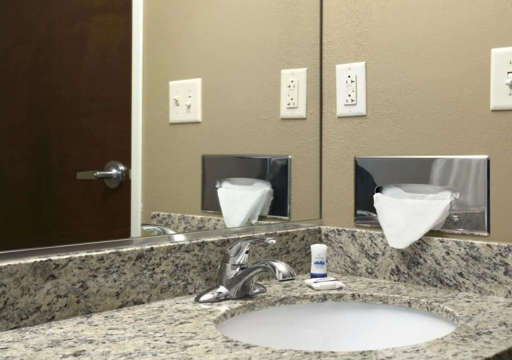 Sonesta Essential Fairmont