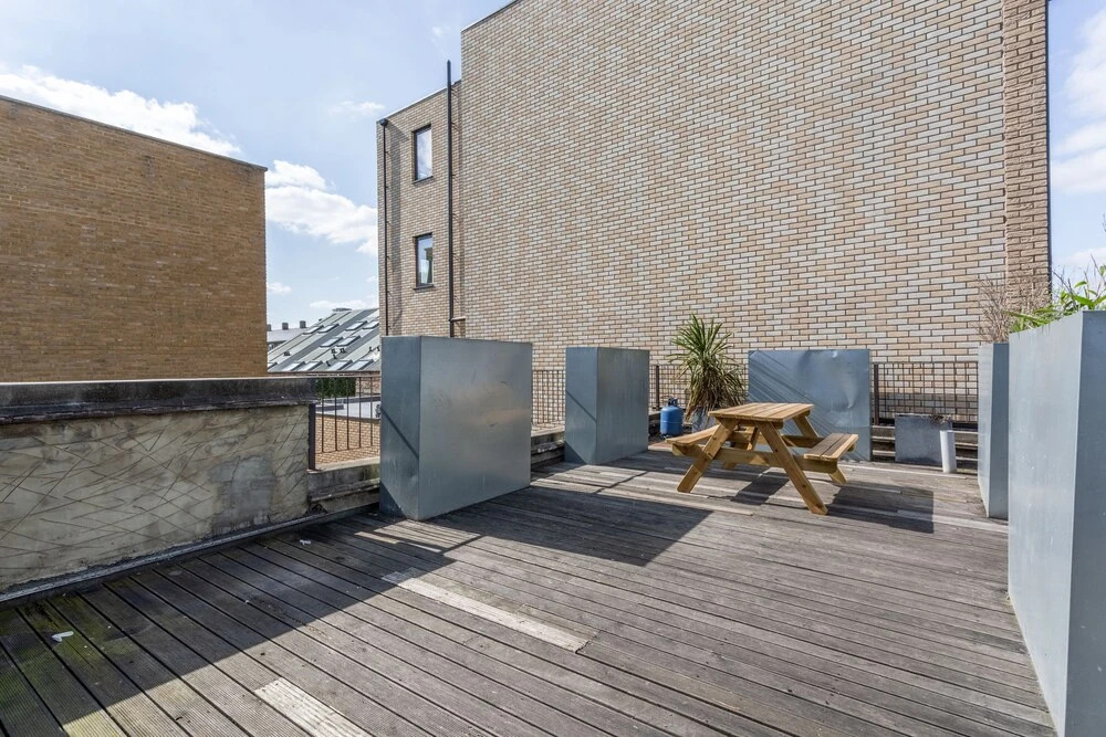 Spacious and Contemporary 3 Bedroom House