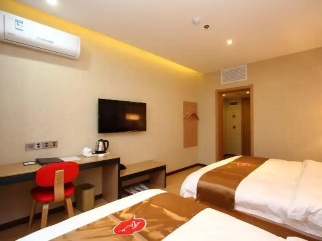Thank Inn Plus Hotel Qingdao Huangdao District Weike Yunhai City