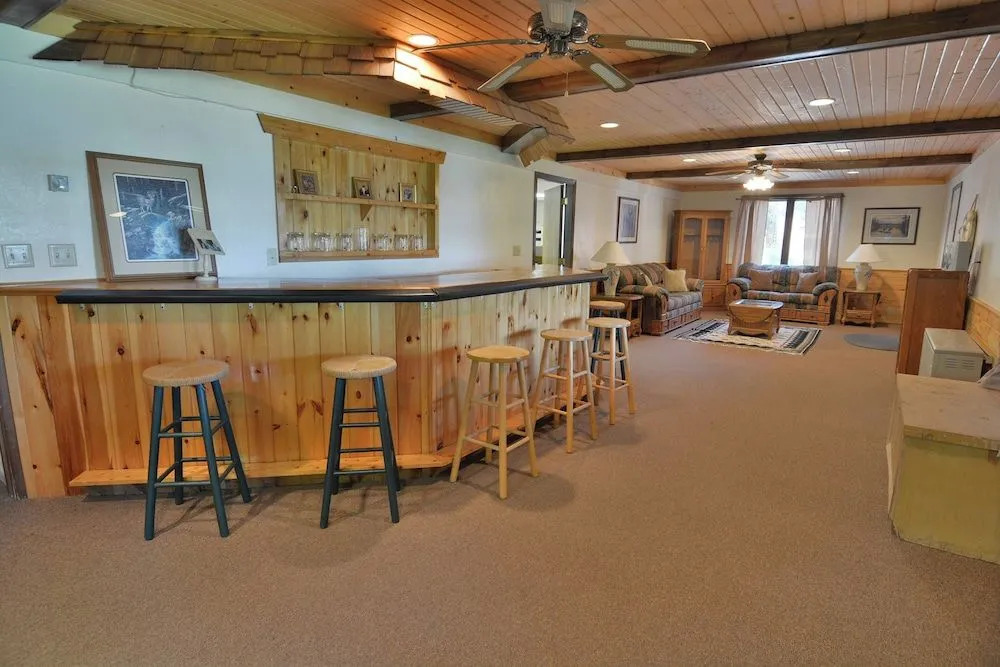 Kenny Lodge