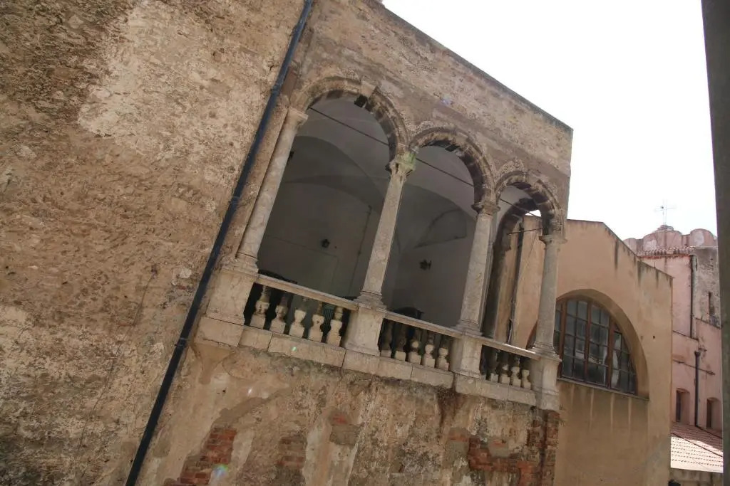 Appartamento Loggiato San Matteo 261