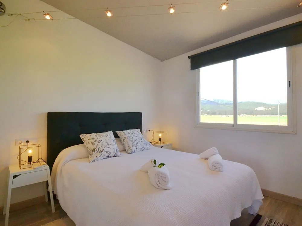 Modern Country House with Private Pool Located in An Orange Field