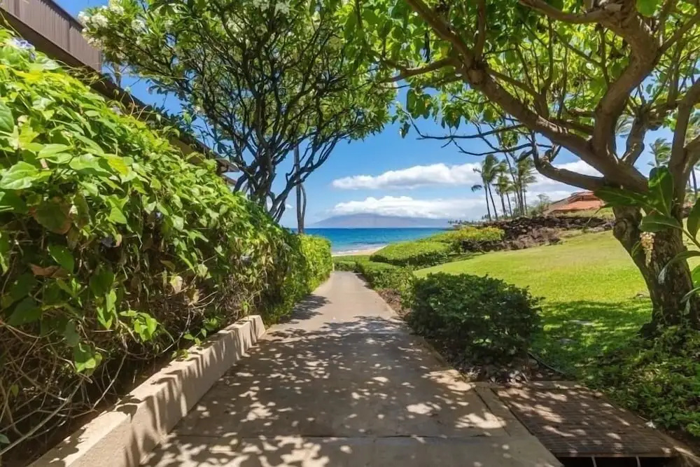 Makena Surf, #g-104 2 Bedroom Condo by RedAwning