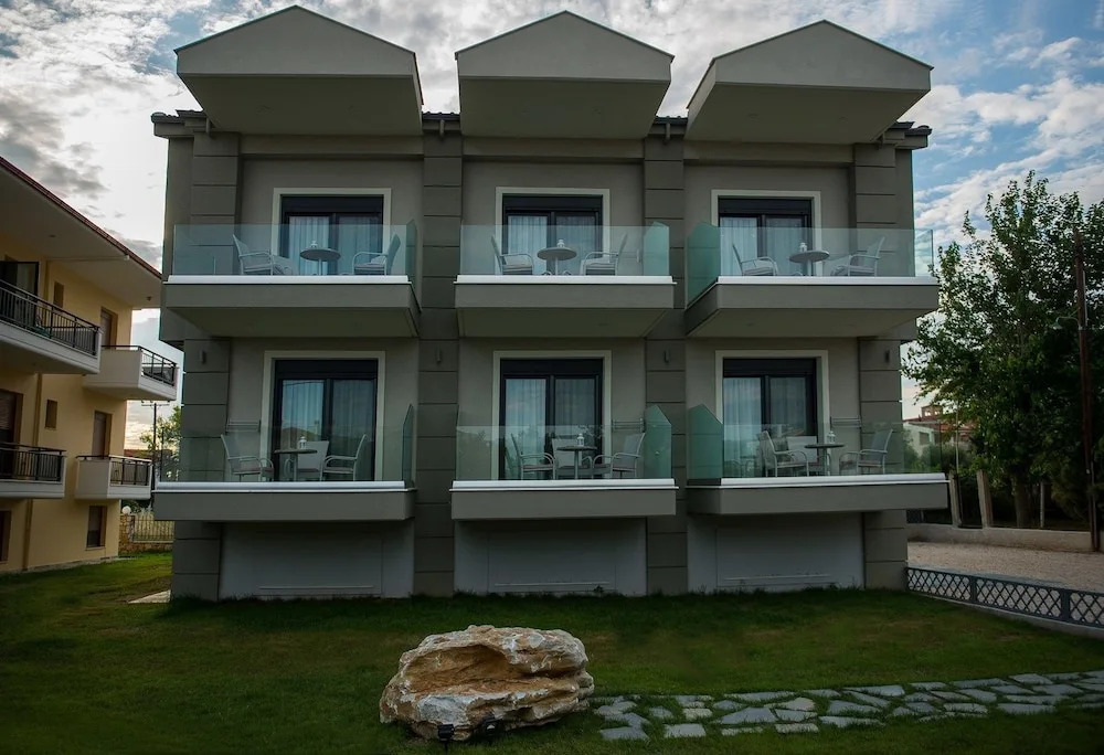 Grey House Apartments
