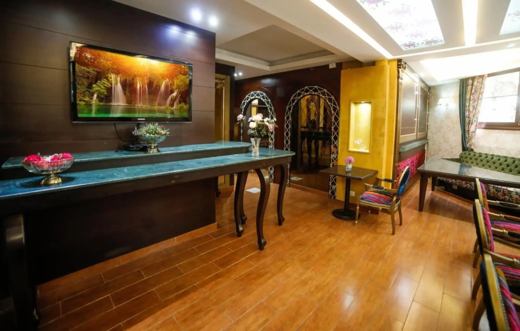 Villa Queens Hotel