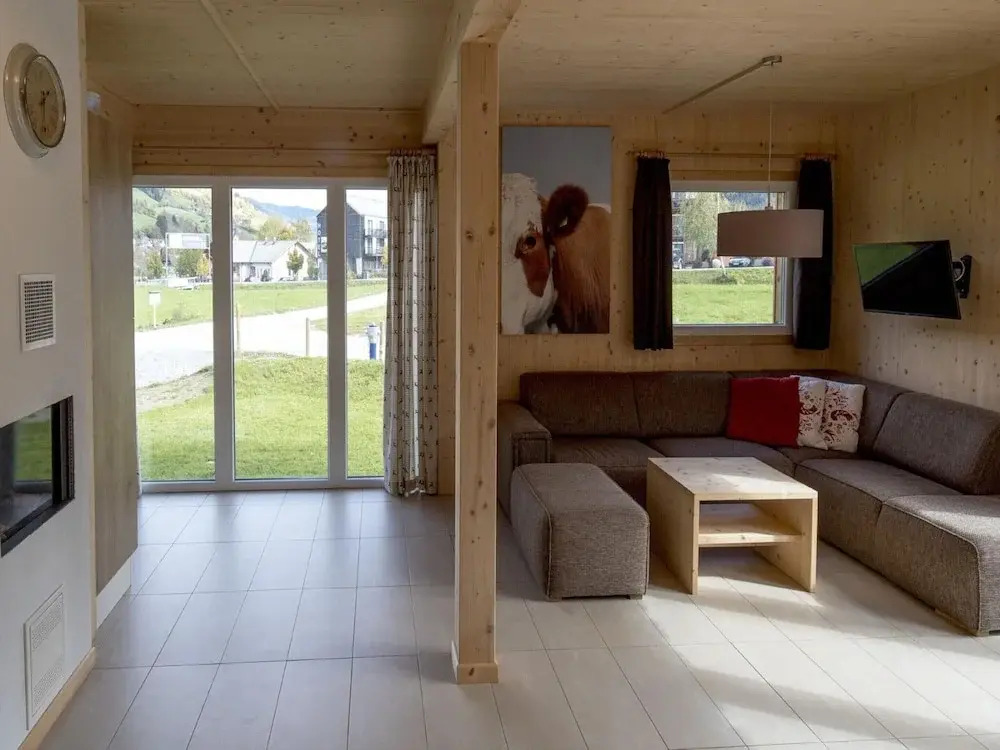 Lively Chalet Near Ski-slope