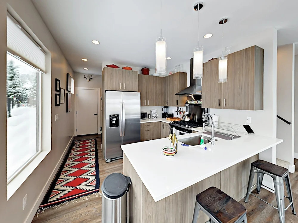 702 Gilpin Street Townhome 3 Bedrooms 3.5 Bathrooms Townhouse