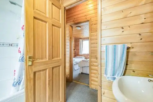 Rosy Lodge