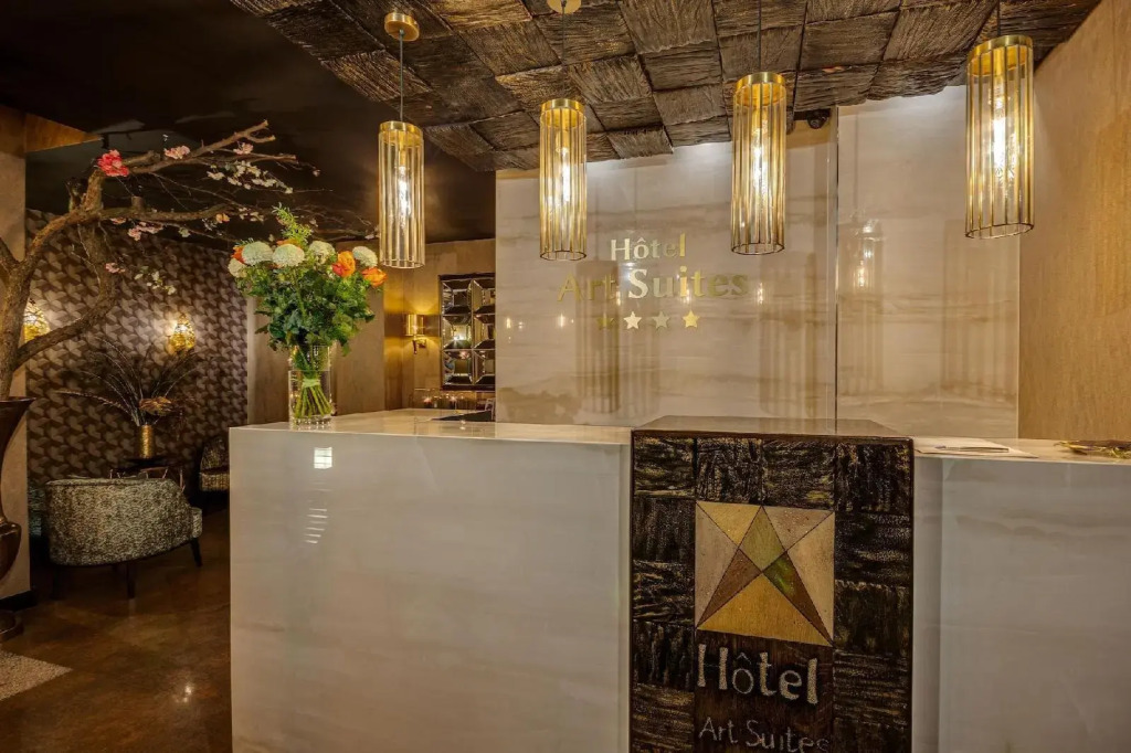 Art Suites Luxury Hotel