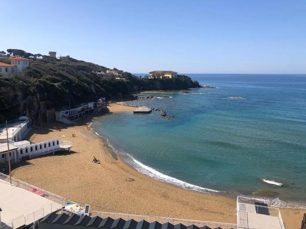 Casa Bianca Villa pool with sea view, fenced garden, barbecue by ToscanaTour