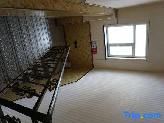 Shuangxin Hotel (Miguli Commercial Center, Midong District, Urumqi)