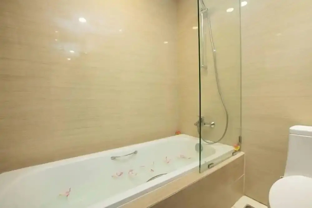 Louis Kienne Hotel Cikarang