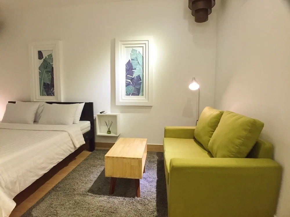 LOTUS SERENITY Hostel
