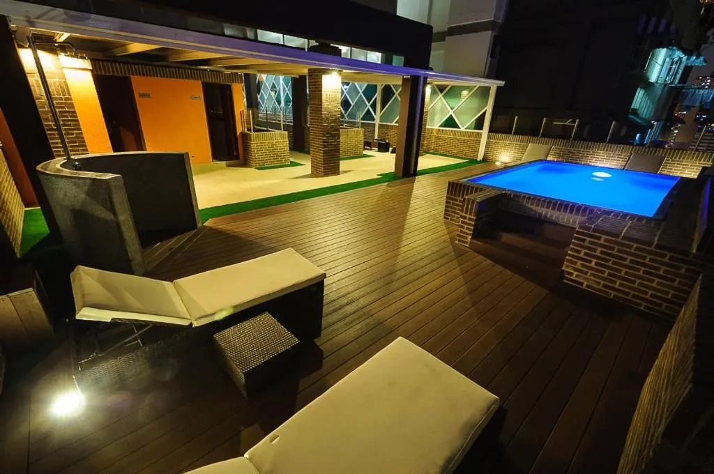 Hotel Alex