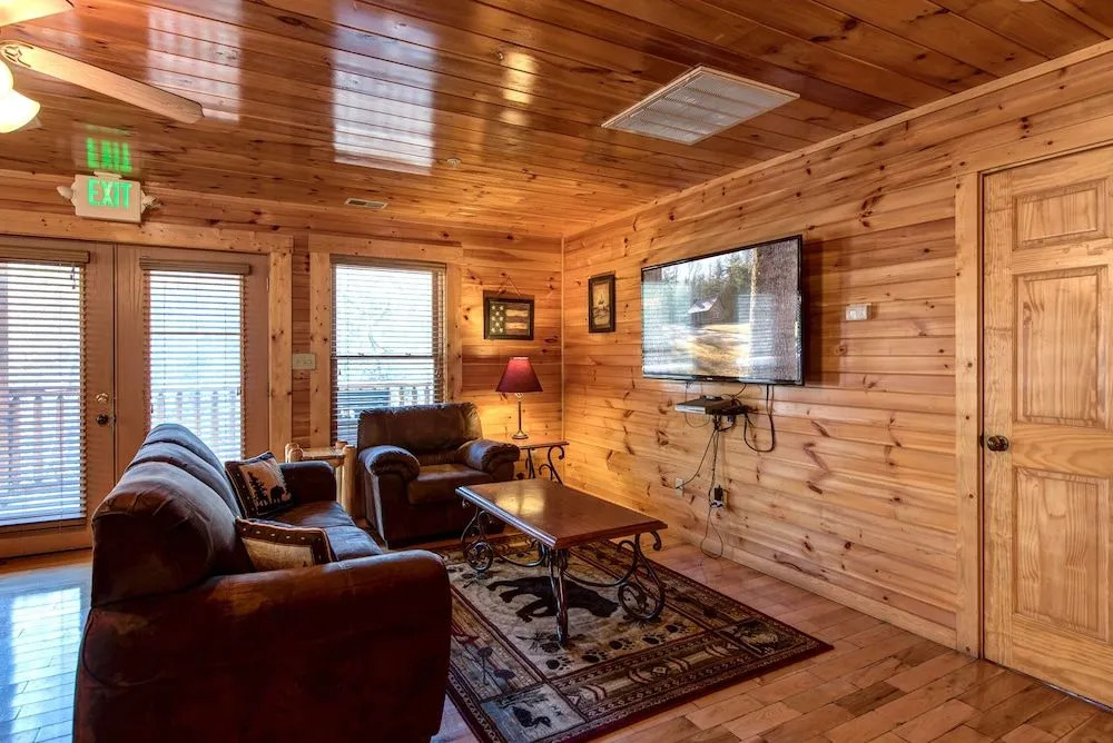 Hemlock Inn by Jackson Mountain Rentals