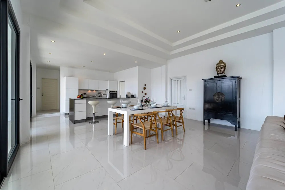 Modern Large 2 Bedroom Pool Villa PV2