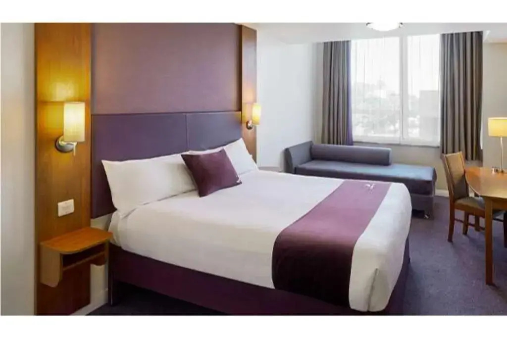 Отель Premier Inn Inverness Centre Millburn Rd