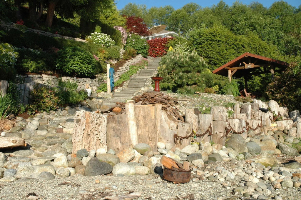 At The Shore Bed and Breakfast