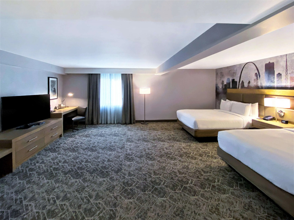 DoubleTree by Hilton St. Louis Airport, MO
