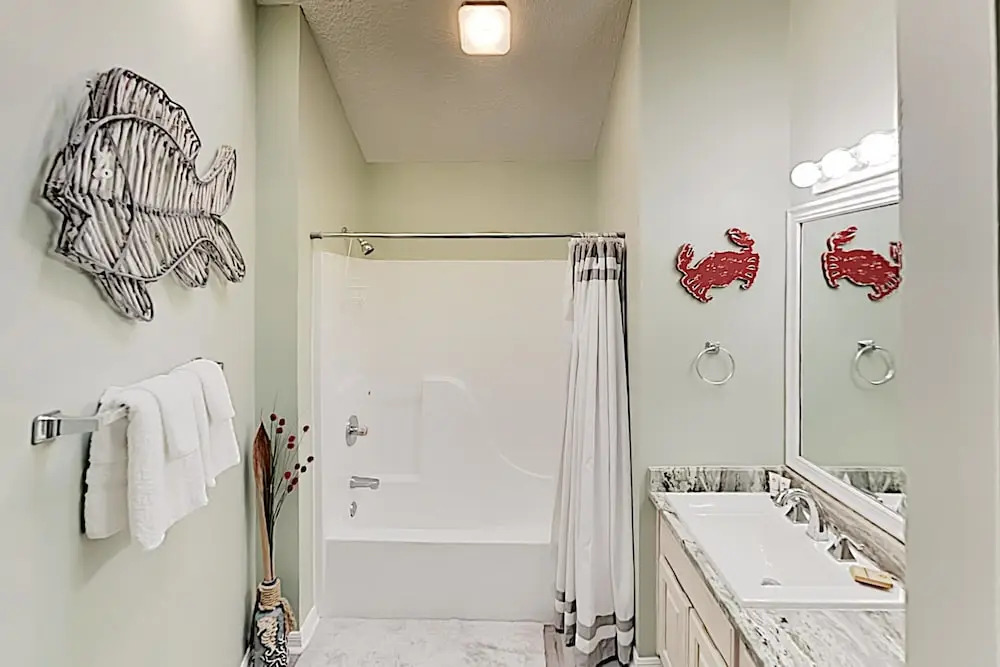 1233 W Lagoon Avenue Townhouse Unit A 2 Bedrooms 3 Bathrooms Townhouse