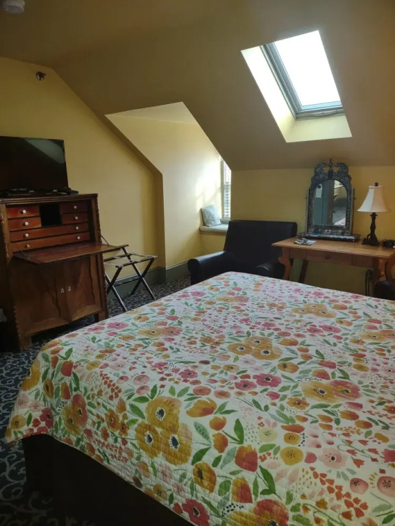 The Lafayette Inn