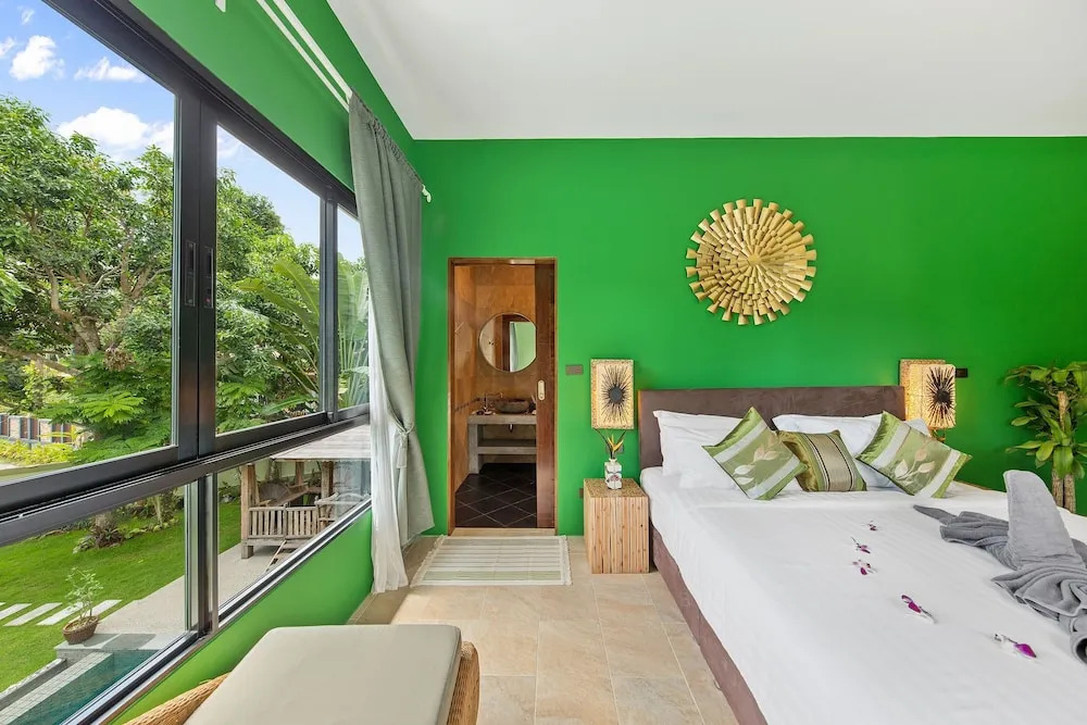 Superb Family Hide-away Four Bedroom Garden Villa With Family Pool