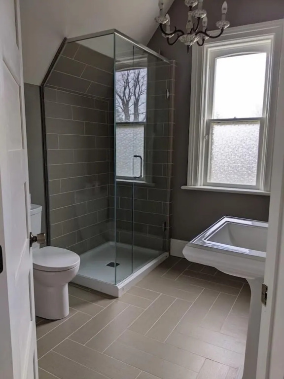 Stratford Suites - 66 Daly Ave