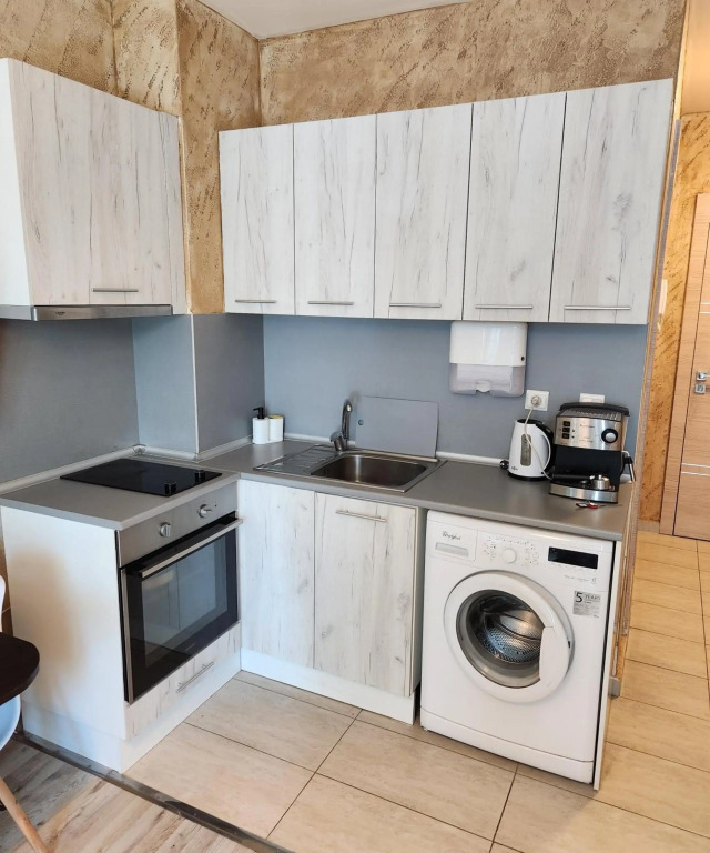 Colonel apartment 963