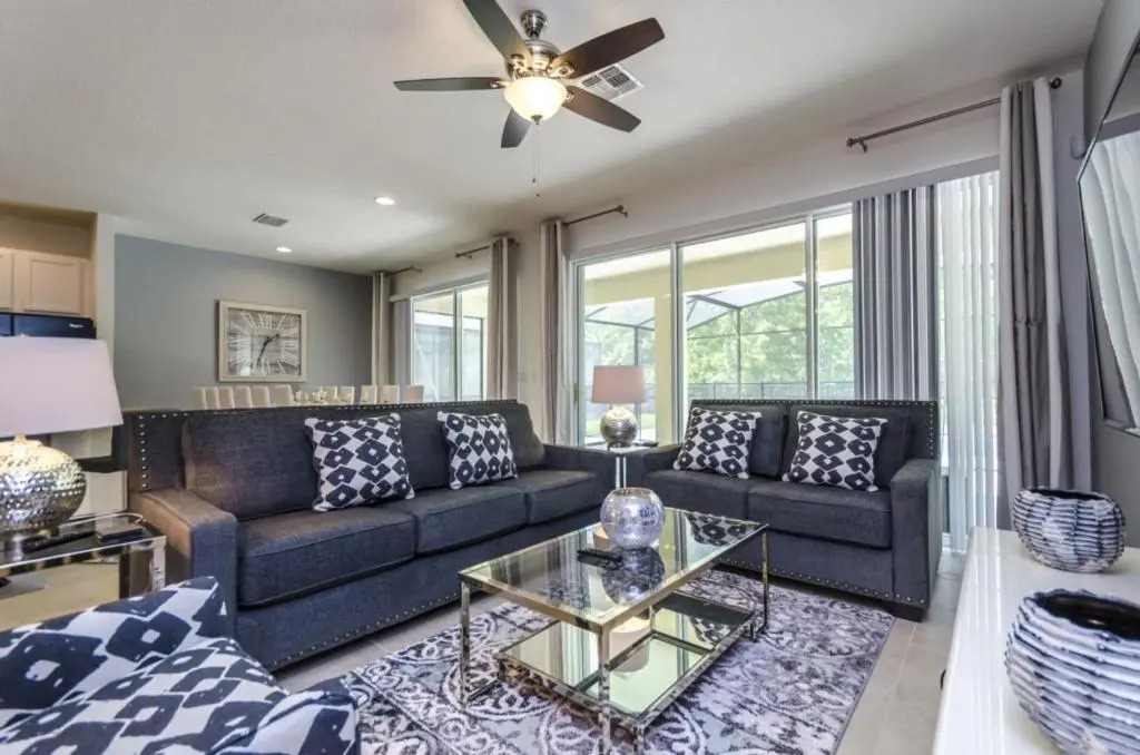 Elegant Brand NEW Houses Less 10 Minutes from Disney