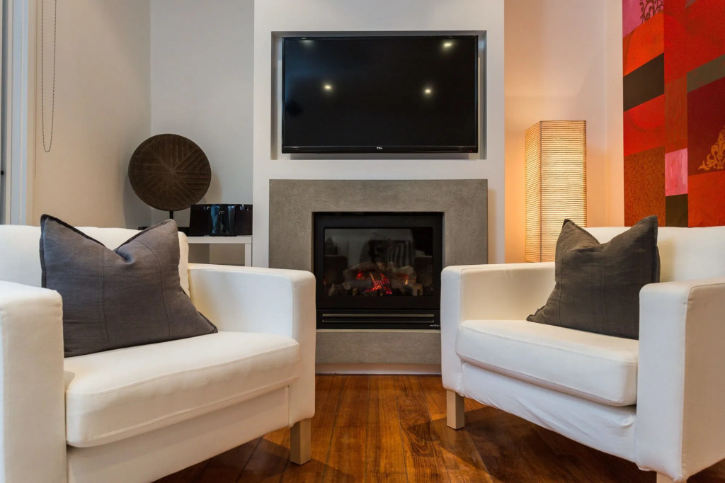 Capella Villa No. 4 - stunning luxury decor inside and out