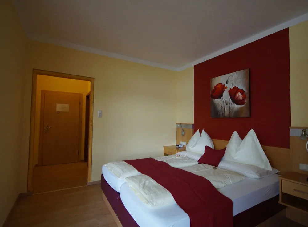 Strandhotel Schabus