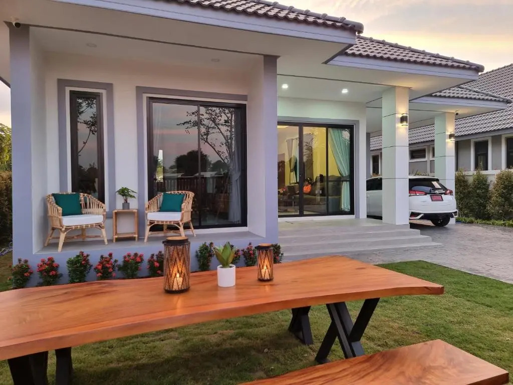 BAAN DALAH POOL VILLA