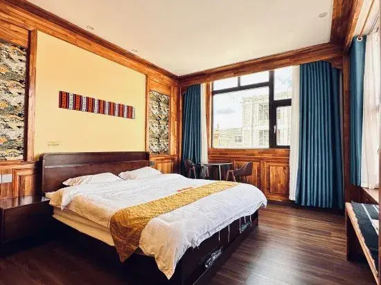 Bangxi Jici Style Hotel Litang