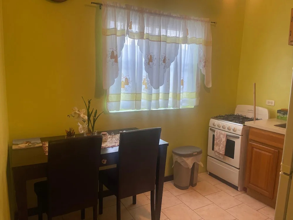 Denyse Home Cottage