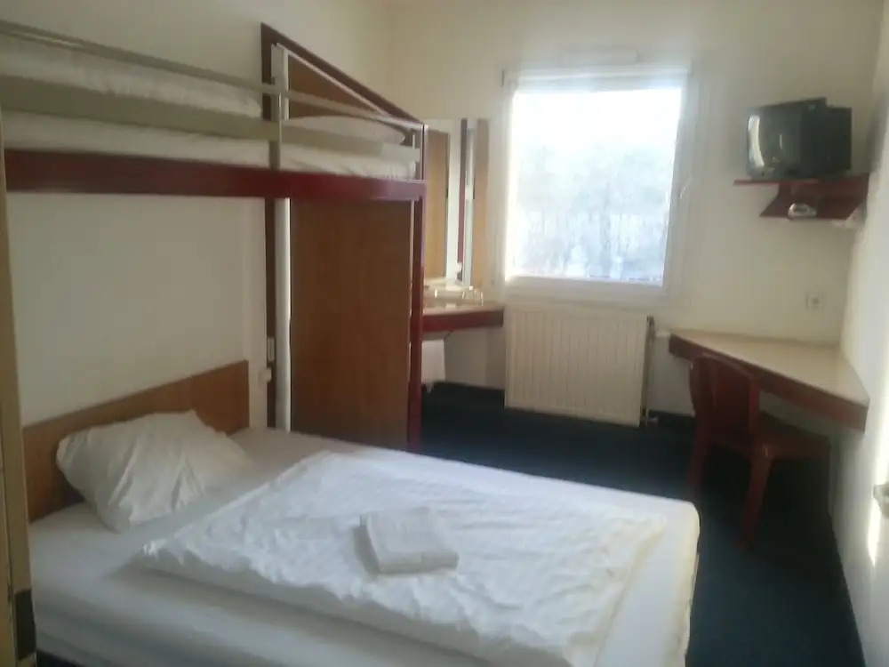 Two7 Hotel