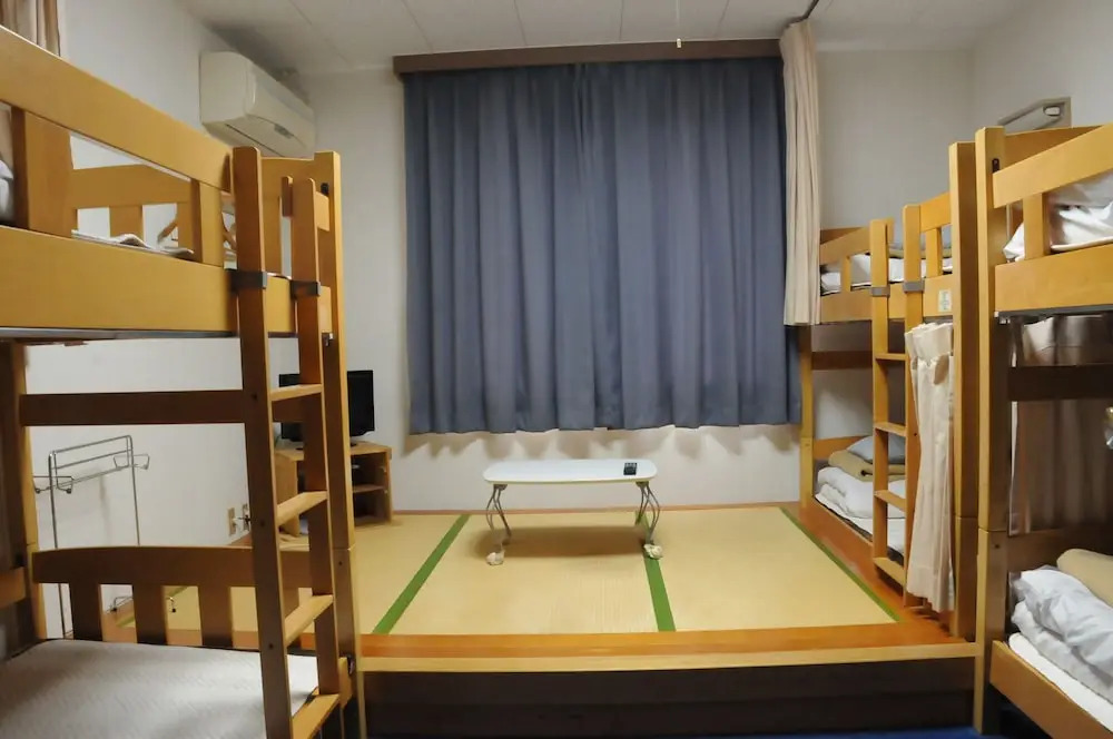 iseshima youth hostel