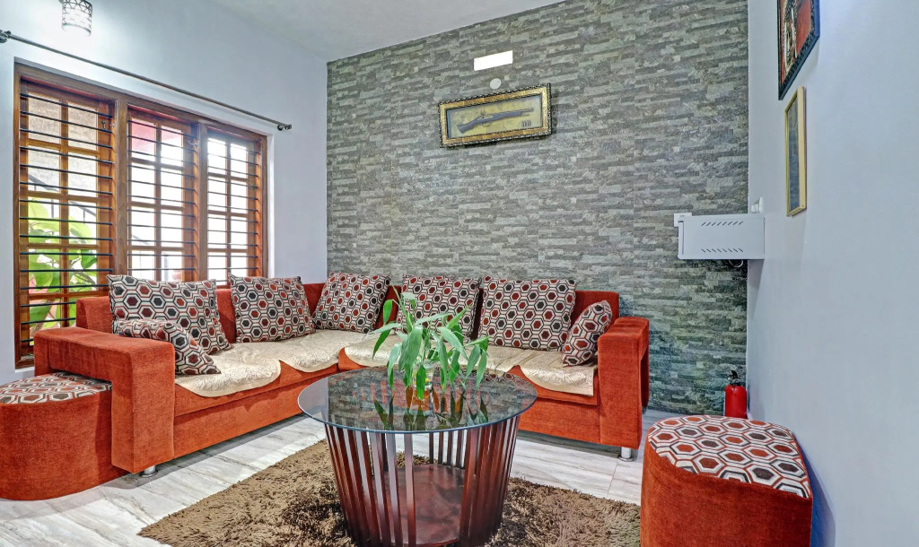 Treebo Avyukta Stay 5 min to Madikeri Fort
