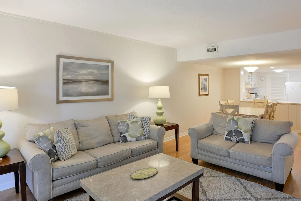 New Listing! Updated Golf & Beach Villa w/ 2 Pools villa