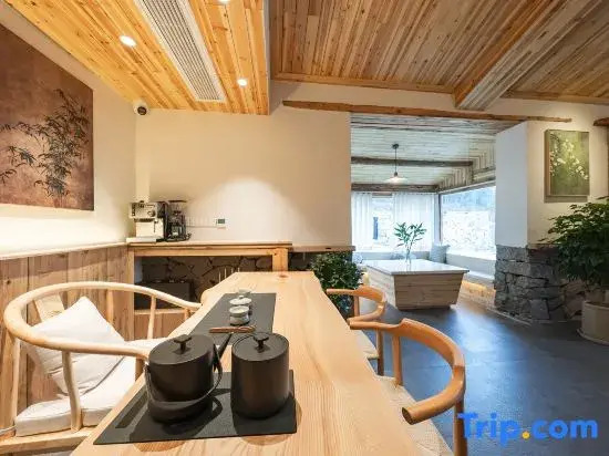 Tingtai Homestay (Titian Scenic Area)
