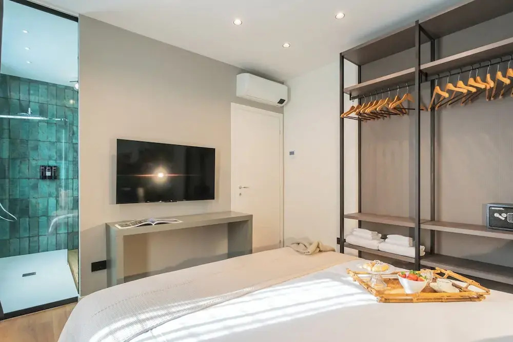 Rezia Apartments by Rent All Como