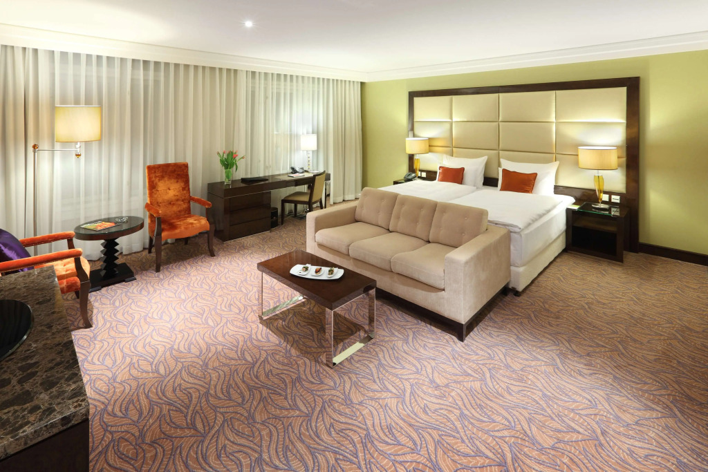 Hotel KINGS COURT